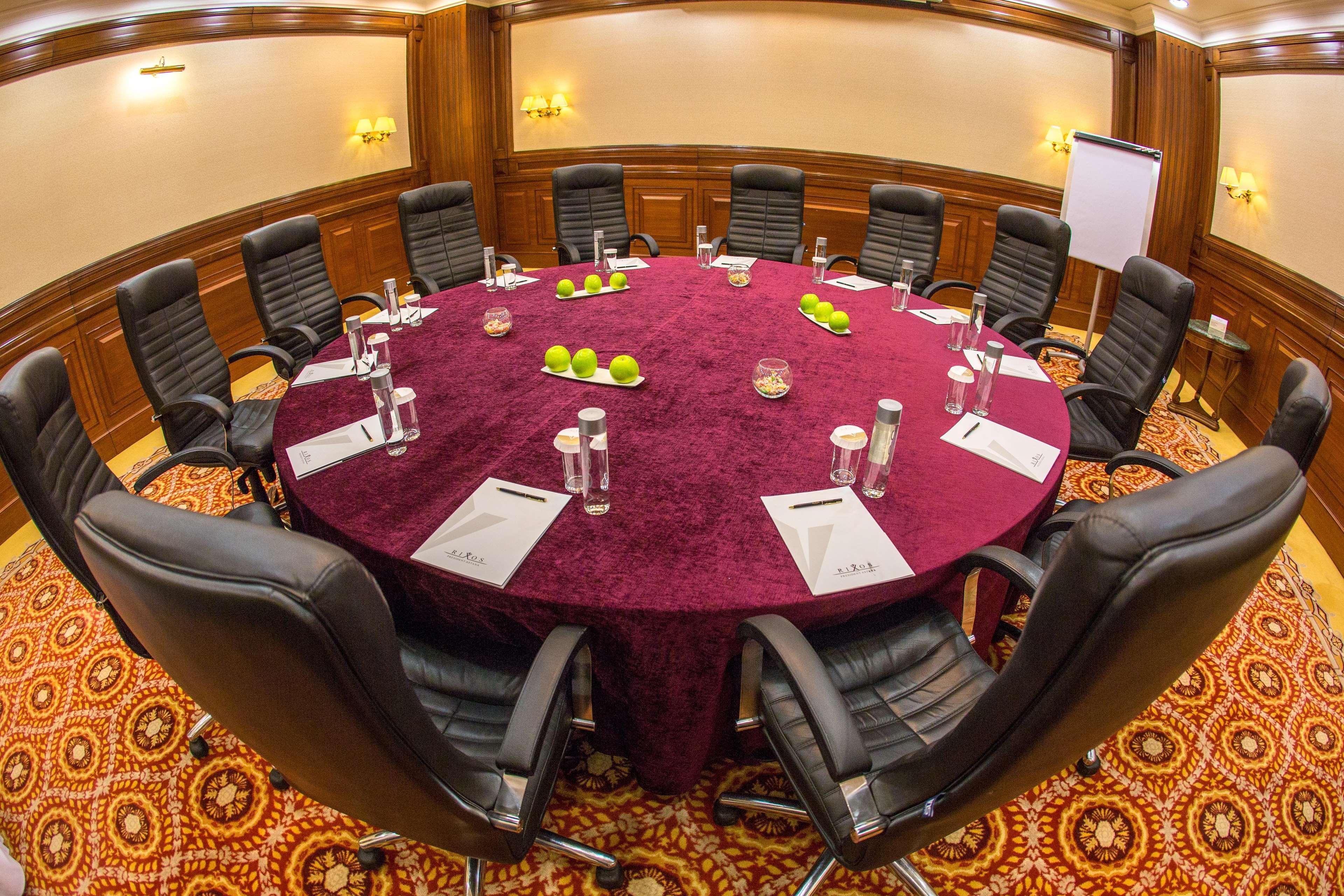 Rixos President Hotel Astana Buitenkant foto