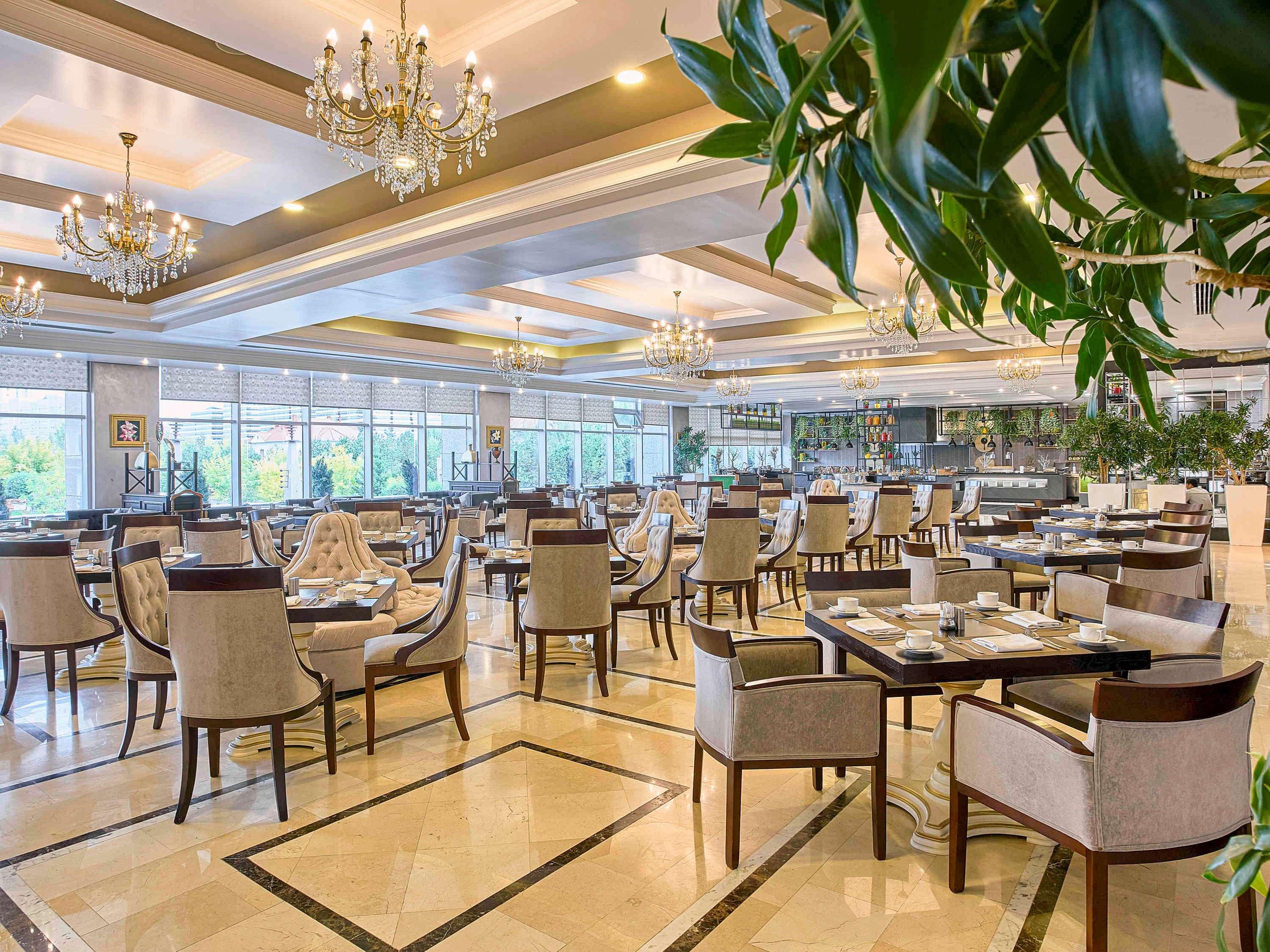 Rixos President Hotel Astana Buitenkant foto